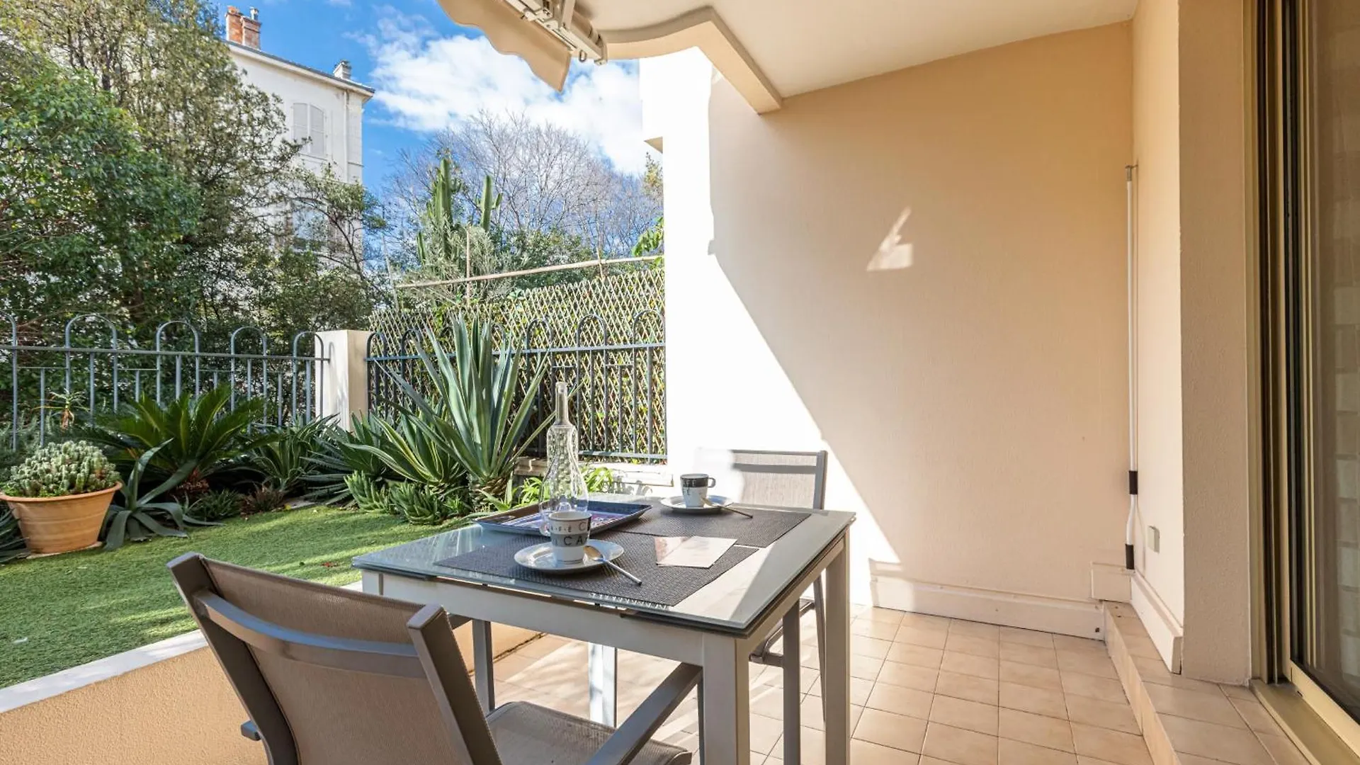 Apartment Central Terrace Garage & Ac Cannes